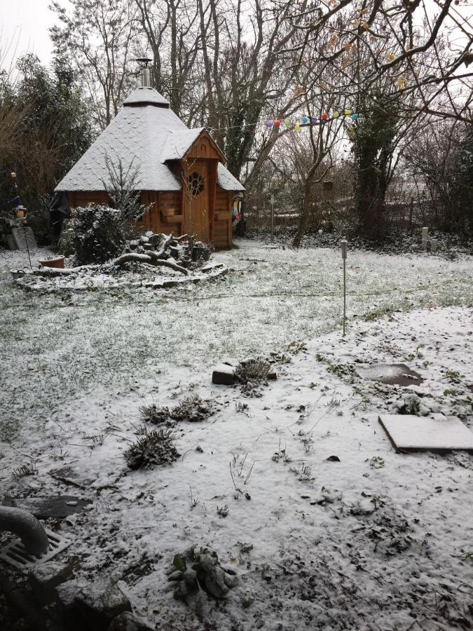 Blaues Haus Daire Niederdorfelden Dış mekan fotoğraf