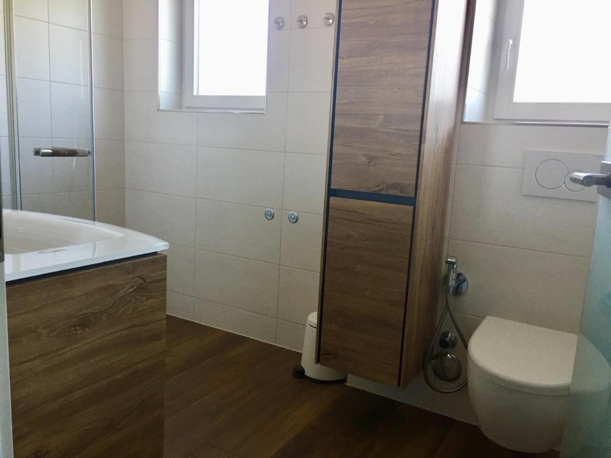 Blaues Haus Daire Niederdorfelden Dış mekan fotoğraf
